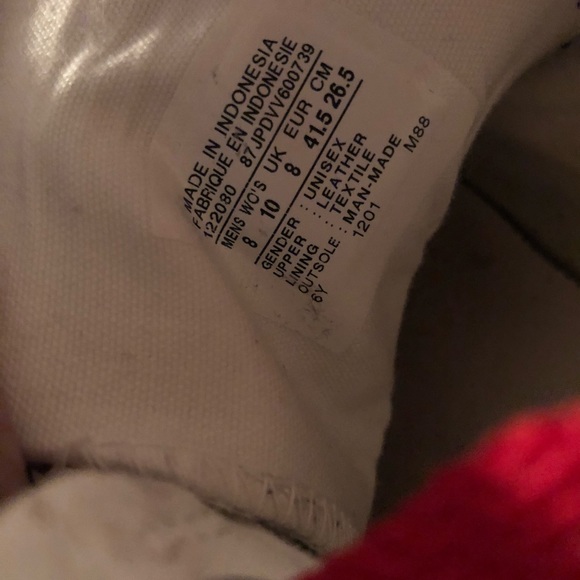 Converse All Star Chucks High Tops - Picture 3 of 3